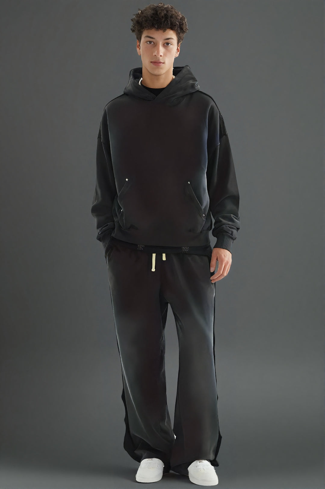 HOLLOW JOGGERS